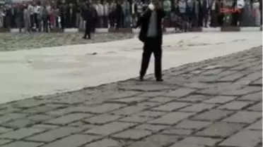 İntihar Eylemine Müdahale Eden Polisin Kolu Kırıldı