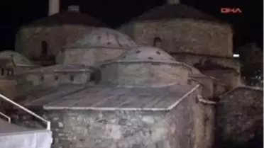 Şehirde Sinema Olmayınca Film Gösterimlerini Tarihi Hamamda Yaptılar