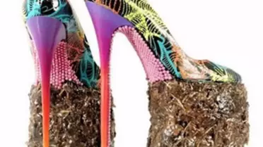 Yüksek Topuk Ayak Sağlığına Zararlı