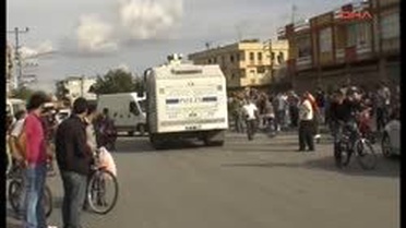Adanaekkorsan Gösteride Bomba Patladı, 4 Polis Yaralandı