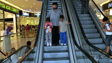 Bilen Kardeşlerin Ödülü Hamburger ve Lunapark