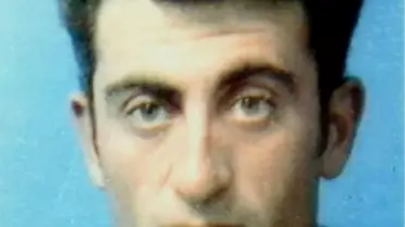 Eşi ve Kayınpederini Öldürdü