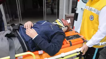 Öğrenci Servisi Otomobille Çarpıştı: 19 Yaralı