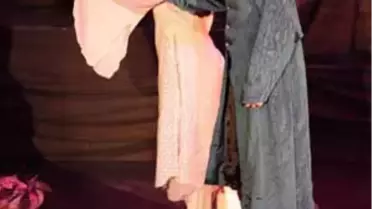 'Şems!.. Unutma!..' Sahnede