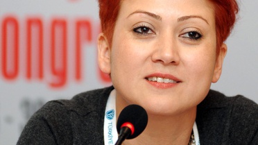 'kadınlara, En Yakınındakiler Şiddet Uyguluyor'