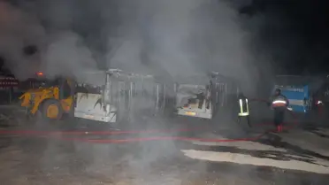 Belediye Atölyesindeki 4 Otobüs Yandı