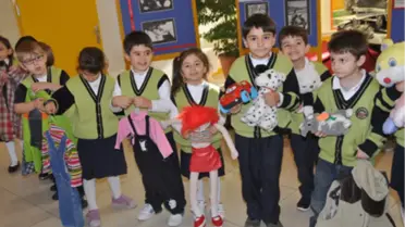 Çocuklarının Bayramlıkları Gaziantep'ten