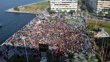 5 Bin İzmirli Ata'sı İçin Yürüdü