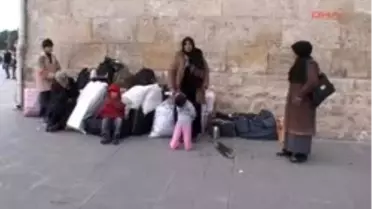 Van'dan 15 Afganlı Göçmen Aile Sivas'a Geldi