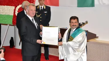 Macaristan Cumhurbaşkanı Schmıtt'e Dpü'den Fahri Doktora