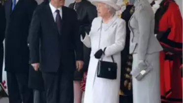 Bayan Gül Kraliçeyi Endişelendirdi