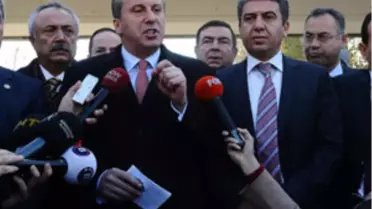 CHP'li İnce'den TRT Önünde Basın Açıklaması