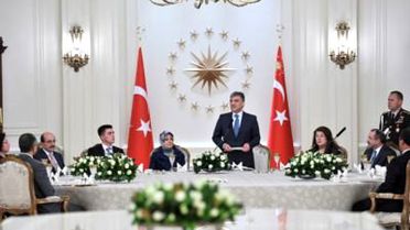 Cumhurbaşkanı Gül 81 İlden Gelen Öğretmenlerle Bir Araya Geldi