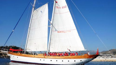 'yüksek Ökçeler', Gökova'ya Yelken Açtı