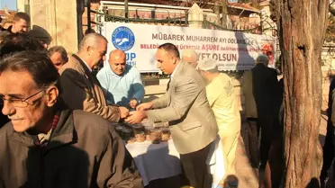 Aşure Tüm İlçeye Dağıtıldı