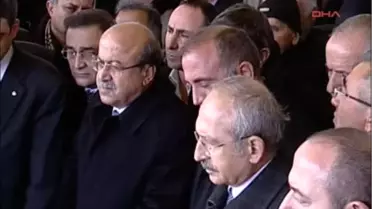 Kılıçdaroğlu, Gürsel Tekin'in Annesinin Cenazesine Katıldı