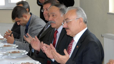 Erzincan'da 7 Bin Kişiye Aşure Dağıtıldı