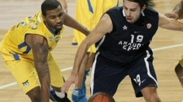 Anadolu Efes Dağıldı!