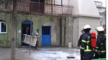 Sağlık Taraması Yapıldığı Sırada Camide Yangın Çıktı