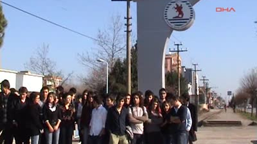 Öğrenciler 'Fakülte Binası İlçeye Taşındı' Diye Dava Açtı