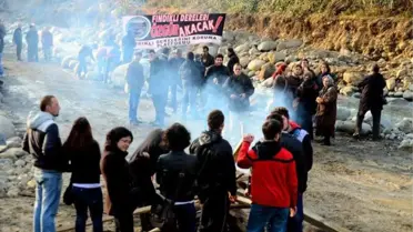 Fındıklı'da Hes Nöbeti Sonuç Verdi, Çalışmalar Durdu