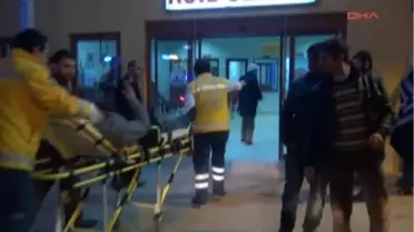 2 Otomobil Kavşakta Çarpıştı: 7 Yaralı