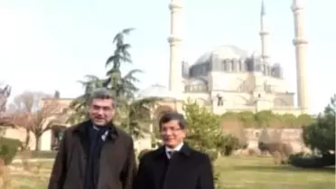 Edirne'de Bulunan Bakan Davutoğlu, Belediye Başkanı CHP'li Sedefçi'yi Makamında Ziyaret Etti