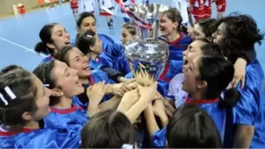 İzmir'in 'Madalya Avcıları'