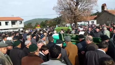 Karayolu İşçileri Toprağa Verildi