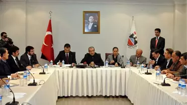 Bakan Eker: Vatandaşa Baskı ve Şiddetle Dükkan Kapattırıyorlar