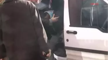 Kendisi Gözcülük Yaparken, Arkadaşları Dedesinin Parasını Gasp Etti