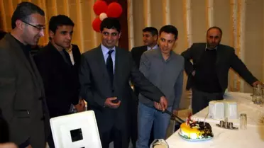 Gazeteciler, 'günlerini' Eğlenerek Kutladı