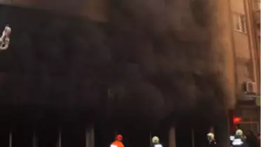 Samsun'da Alışveriş Merkezinde Yangın