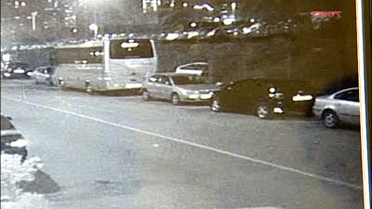 Otomobil Kapısı Çalan Hırsızı, Polis Kıskıvrak Yakaladı