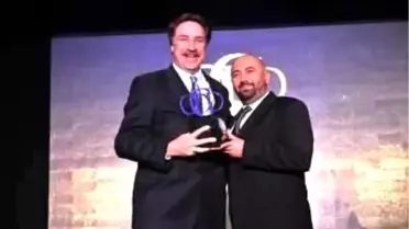 Renault 'Odd Satış ve İletişim Ödülleri 2011 Gladyatörleri' Kapsamında 3 Ödül Aldı!