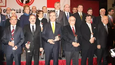 Çankırı Belediye Başkanı İrfan Dinç'e Yılın Belediye Başkanı Ödülü