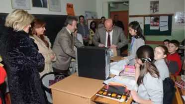 Manisada Eğitime Desteğe Devam