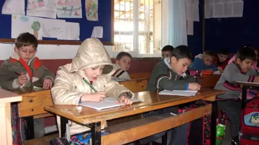 Elektrik Kesintileri Eğitimi Aksatıyor