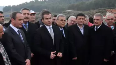 İzmir'de Kılıç Rüzgarı