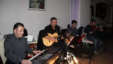 Oltulular Hafta Sonu Müzikle Stres Attı