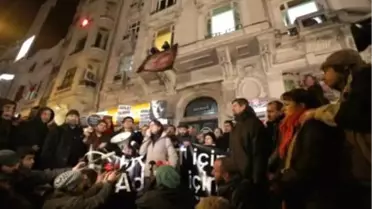 Mahkeme Kararına Tepki Göteren Grup Agos'a Yürüdü (2)