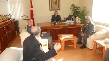 Kaymakam Emiroğlu Başarılı Tenisçileri Ağırladı