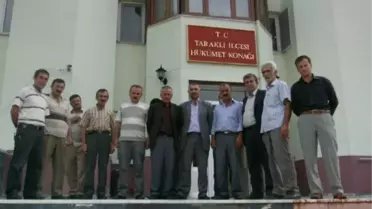 Taraklı Kaymakamı'ndan Kendısını Elestıren 5 Muhtara Kınama Cezası