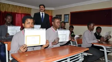 Malatya'daki Somalili Öğrencilerin Karne Heyecanı