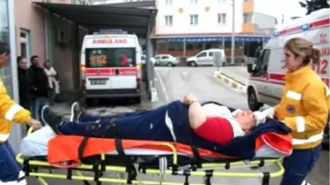 Keşan'da 2 Araç Kafa Kafaya Çarpıştı: 6 Yaralı