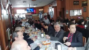 Altıntaş'ta Ataması Yapılan Personel Onuruna Yemek