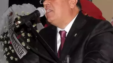 Ayvalık AK Parti'nin Gergin Kongresinde Çakırca Farkla Zafere Ulaştı