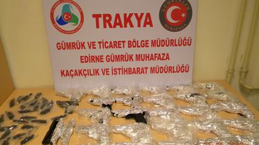 Buzdolabında Silah Kaçakçılığı