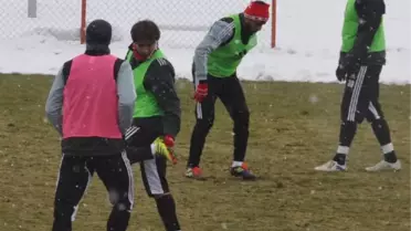 Sivasspor Bursa Galibiyetini Doğum Günü Olan Başkana Armağan Etti