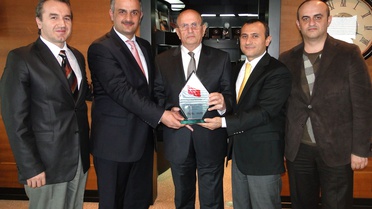 Yeşilyurt Ailesi'nden Of'a Kız Öğrenci Yurdu